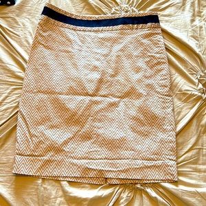 EUC the limited stretch pencil skirt size 6 orange and navy